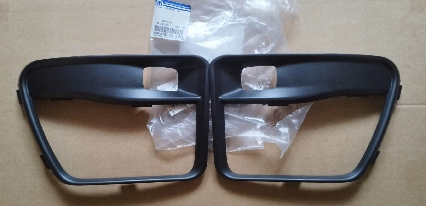 ნისლის ფარის G.CHEROKEE 2019-2022 ჩარჩო (კომპლექტი 2ც) WL